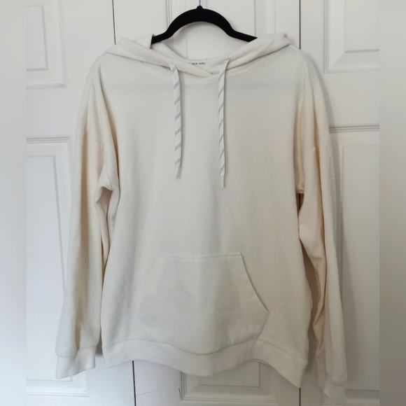 Summer Sweater! - Picture 1 of 5